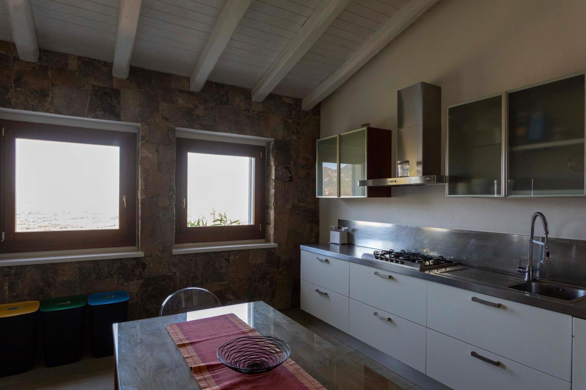 Villa Alba Esclusiva Villa Con Piscina A Sfioro E Vista Mozzafiato Sul Mare Cugnana Luaran gambar