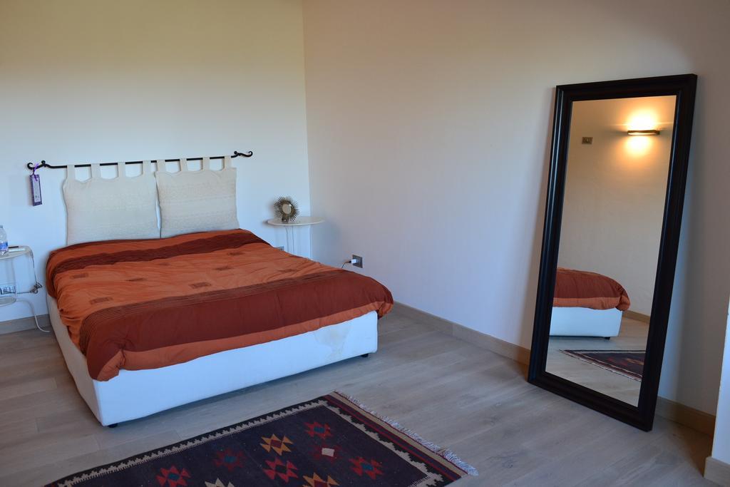 Villa Alba Esclusiva Villa Con Piscina A Sfioro E Vista Mozzafiato Sul Mare Cugnana Luaran gambar