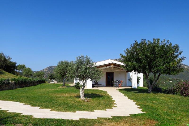Villa Alba Esclusiva Villa Con Piscina A Sfioro E Vista Mozzafiato Sul Mare Cugnana Luaran gambar