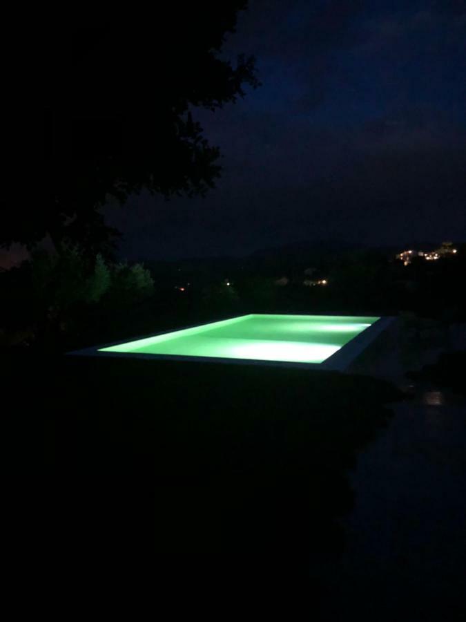 Villa Alba Esclusiva Villa Con Piscina A Sfioro E Vista Mozzafiato Sul Mare Cugnana Luaran gambar